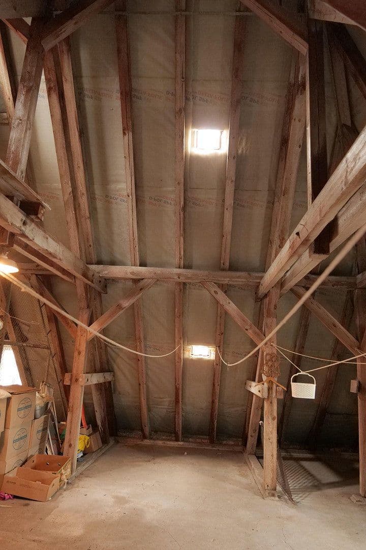 Predaj domu 335 m², pozemek 725 m², Ernst-Thälmann-Straße 13, Sagard, Meklenbursko-Predpomoransko Predaj domu 335 m², pozemek 725 m², Ernst-Thälmann-Straße 13, Sagard, Meklenbursko-Predpomoransko