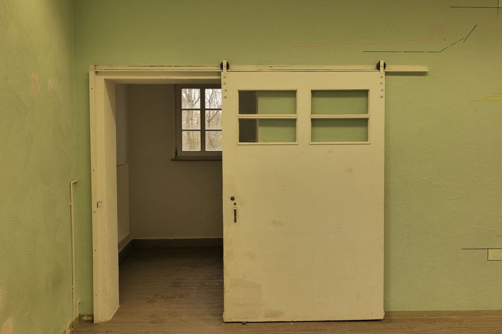 Predaj domu 335 m², pozemek 725 m², Ernst-Thälmann-Straße 13, Sagard, Meklenbursko-Predpomoransko Predaj domu 335 m², pozemek 725 m², Ernst-Thälmann-Straße 13, Sagard, Meklenbursko-Predpomoransko