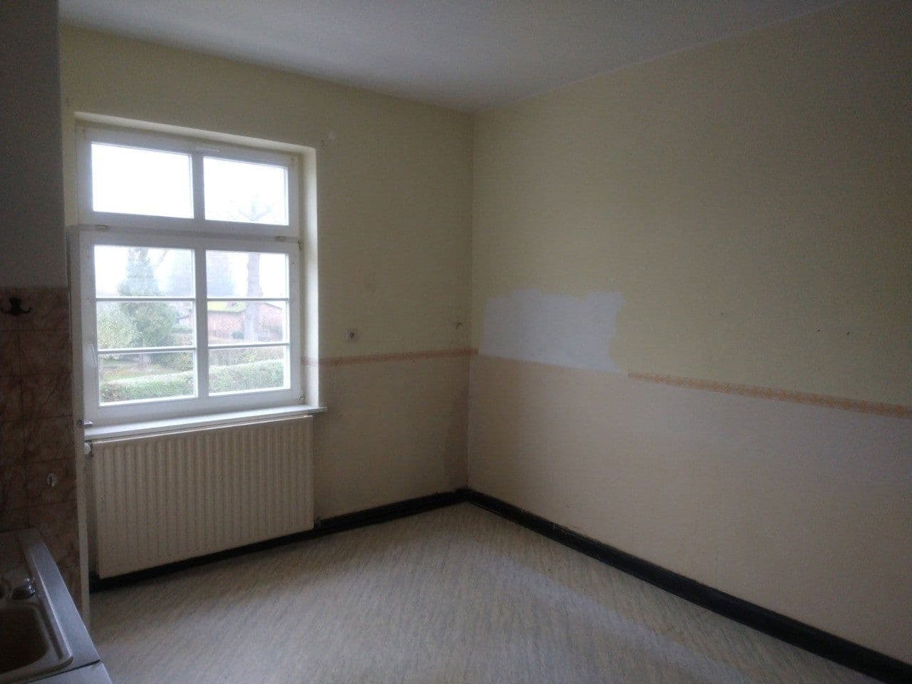 Predaj domu 335 m², pozemek 725 m², Ernst-Thälmann-Straße 13, Sagard, Meklenbursko-Predpomoransko Predaj domu 335 m², pozemek 725 m², Ernst-Thälmann-Straße 13, Sagard, Meklenbursko-Predpomoransko