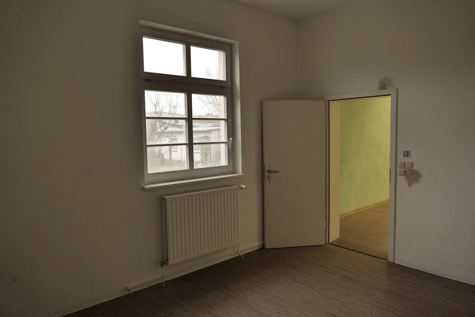 Predaj domu 335 m², pozemek 725 m², Ernst-Thälmann-Straße 13, Sagard, Meklenbursko-Predpomoransko Predaj domu 335 m², pozemek 725 m², Ernst-Thälmann-Straße 13, Sagard, Meklenbursko-Predpomoransko