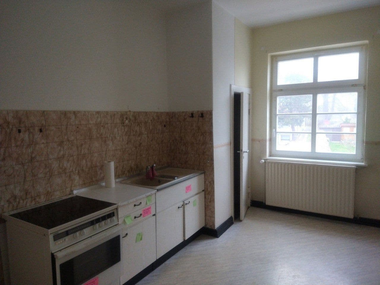 Predaj domu 335 m², pozemek 725 m², Ernst-Thälmann-Straße 13, Sagard, Meklenbursko-Predpomoransko Predaj domu 335 m², pozemek 725 m², Ernst-Thälmann-Straße 13, Sagard, Meklenbursko-Predpomoransko