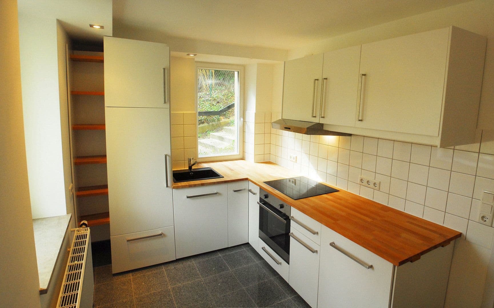 Prenájom bytu 1-izbový 42 m², Nürtingen, Bádensko-Wurttembersko Prenájom bytu 1-izbový 42 m², Nürtingen, Bádensko-Wurttembersko