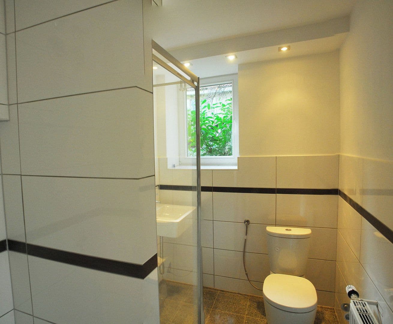 Prenájom bytu 1-izbový 42 m², Nürtingen, Bádensko-Wurttembersko Prenájom bytu 1-izbový 42 m², Nürtingen, Bádensko-Wurttembersko