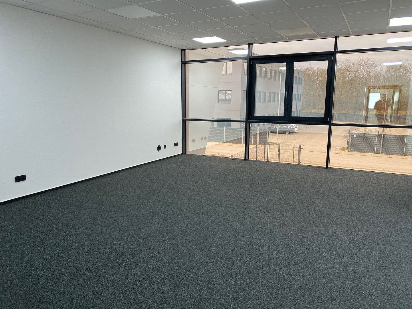 Predaj kancelárie 1.000 m², Großmehring, Bavorsko Predaj kancelárie 1.000 m², Großmehring, Bavorsko