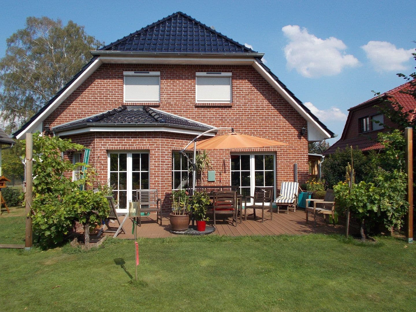 Predaj domu 201 m², pozemek 800 m², Werder (Havel), Brandenbursko Predaj domu 201 m², pozemek 800 m², Werder (Havel), Brandenbursko