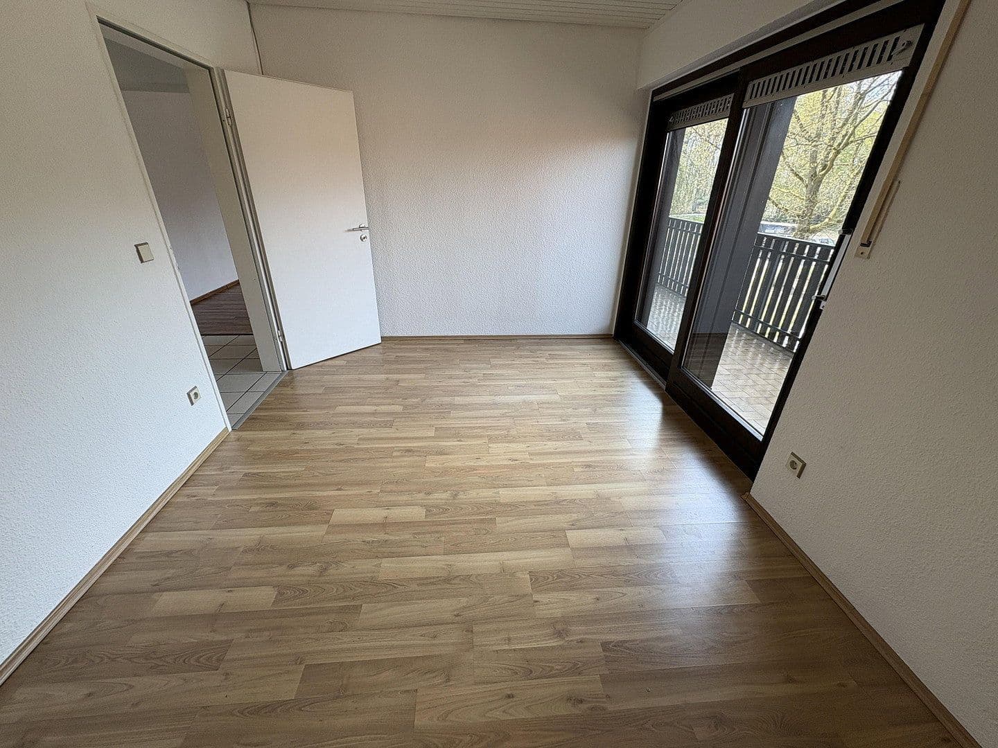 Prenájom bytu 4-izbový 116 m², Ostbevern, Severné Porýnie - Westfálsko Prenájom bytu 4-izbový 116 m², Ostbevern, Severné Porýnie - Westfálsko