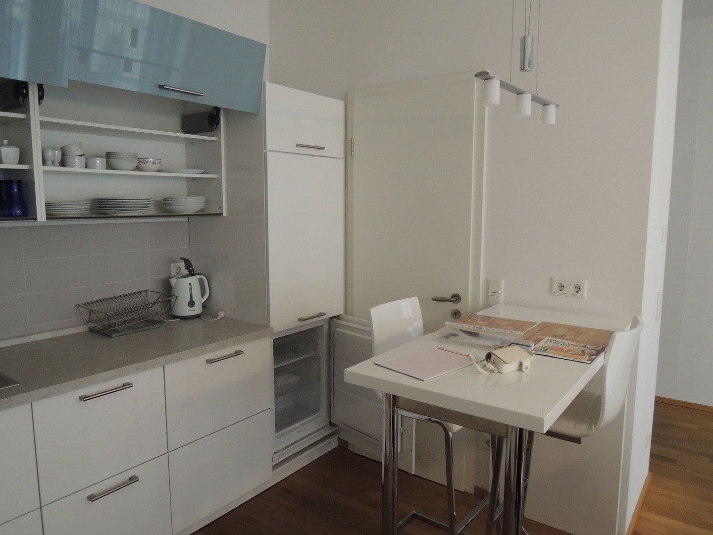 Prenájom bytu 3-izbový 95 m², Leipzig, Sasko Prenájom bytu 3-izbový 95 m², Leipzig, Sasko