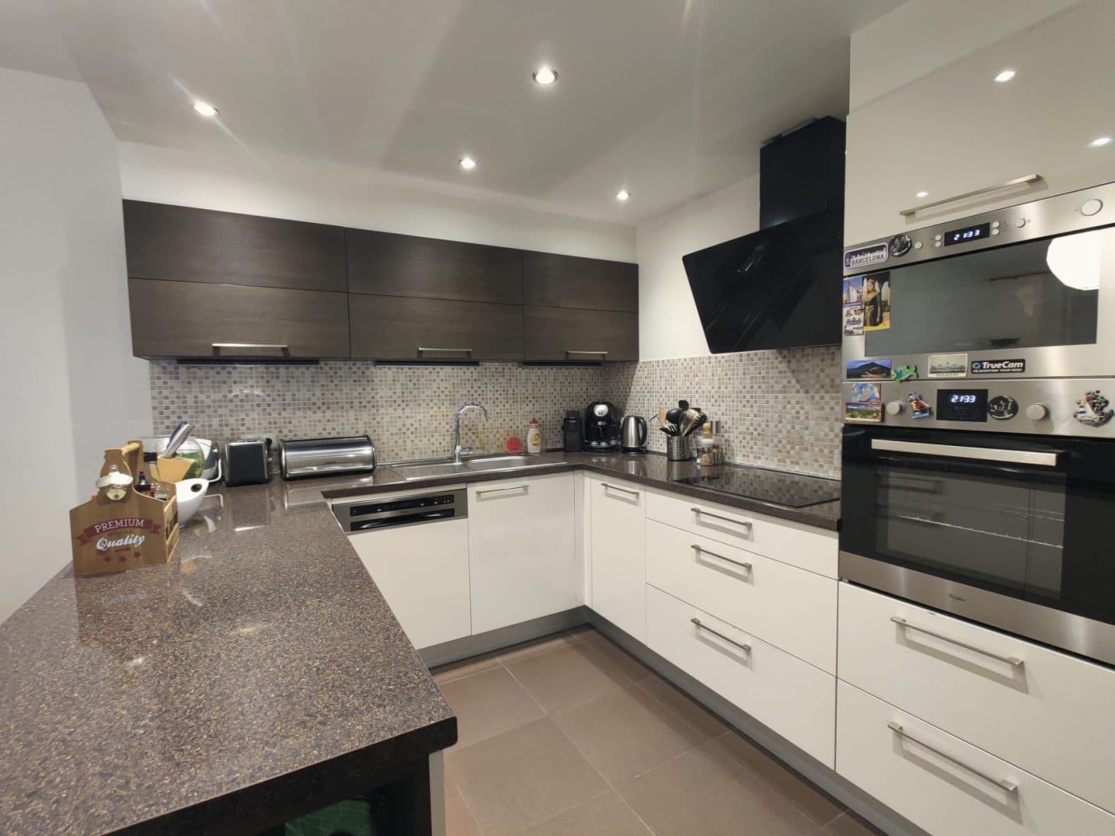 Prenájom bytu 3-izbový 78 m², Modenská, Praha, Praha Prenájom bytu 3-izbový 78 m², Modenská, Praha, Praha