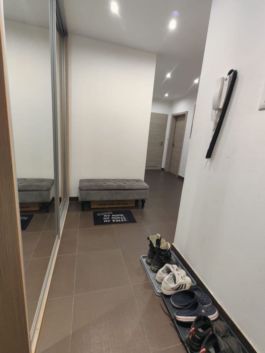 Prenájom bytu 3-izbový 78 m², Modenská, Praha, Praha Prenájom bytu 3-izbový 78 m², Modenská, Praha, Praha