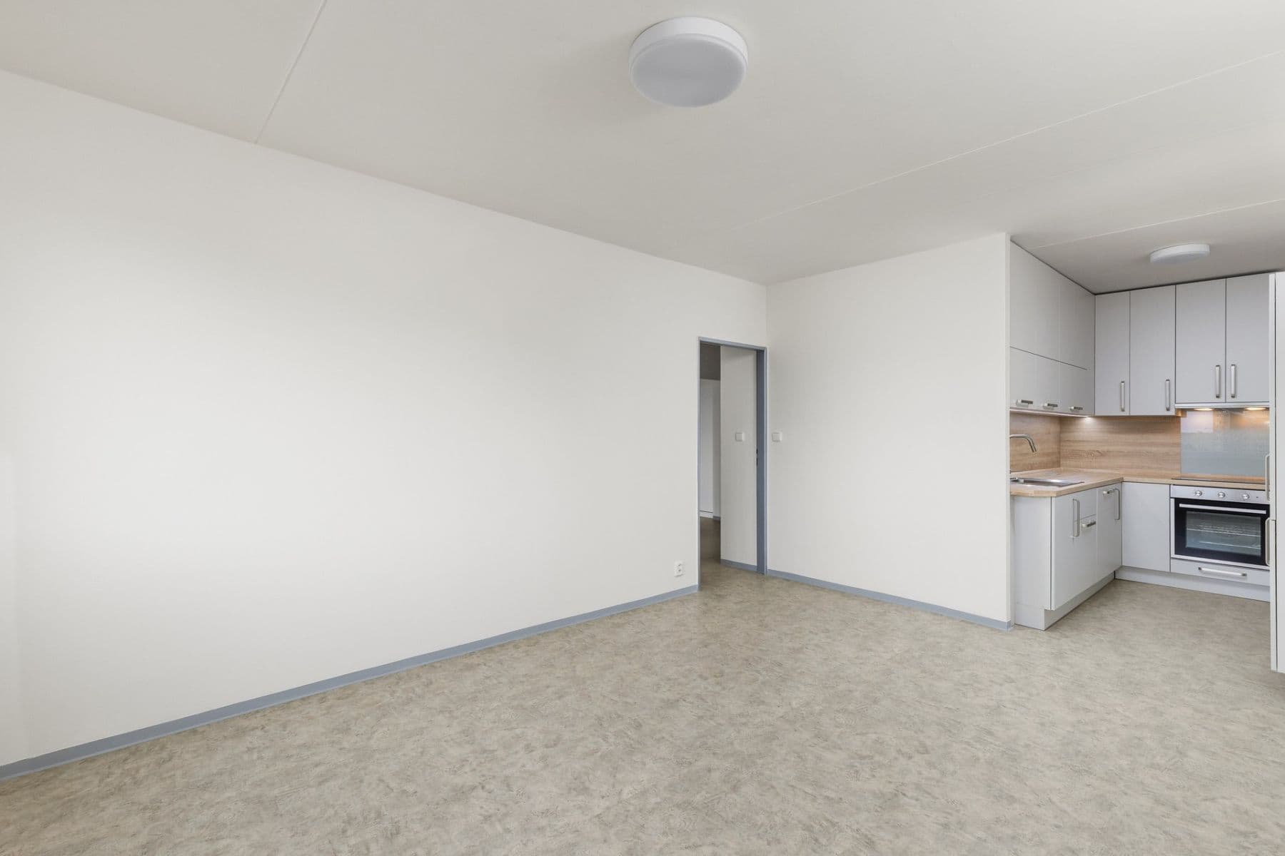 Prenájom bytu 3-izbový 63 m², V průčelí, Praha, Praha Prenájom bytu 3-izbový 63 m², V průčelí, Praha, Praha