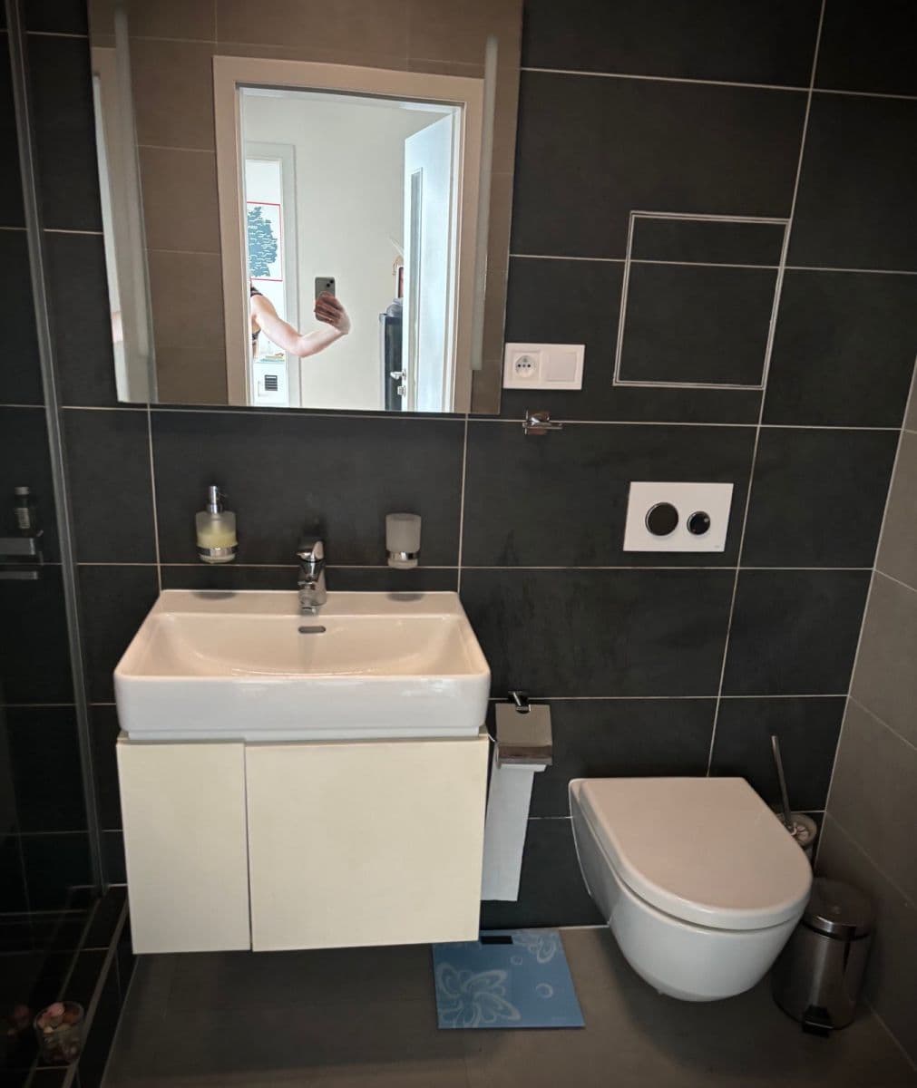 Prenájom bytu 2-izbový 49 m², Granitova, Praha, Praha Prenájom bytu 2-izbový 49 m², Granitova, Praha, Praha