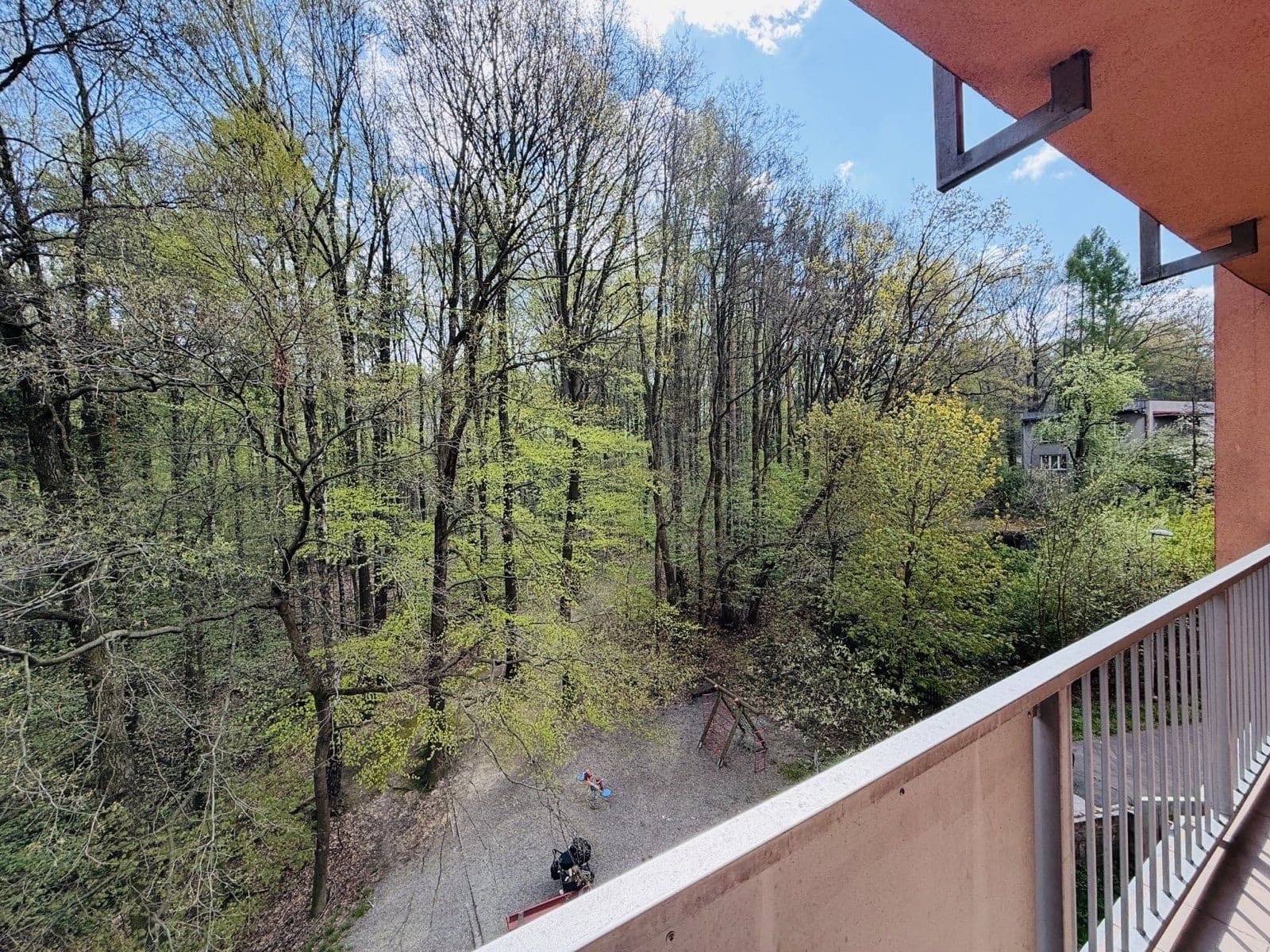 Prenájom bytu 3-izbový 68 m², Dlouhá třída, Havířov, Moravskoslezský kraj Prenájom bytu 3-izbový 68 m², Dlouhá třída, Havířov, Moravskoslezský kraj