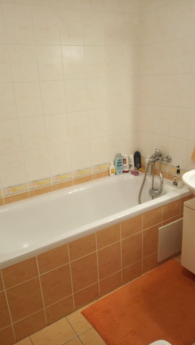 Prenájom bytu 3-izbový 85 m², Divišovská, Praha, Praha Prenájom bytu 3-izbový 85 m², Divišovská, Praha, Praha