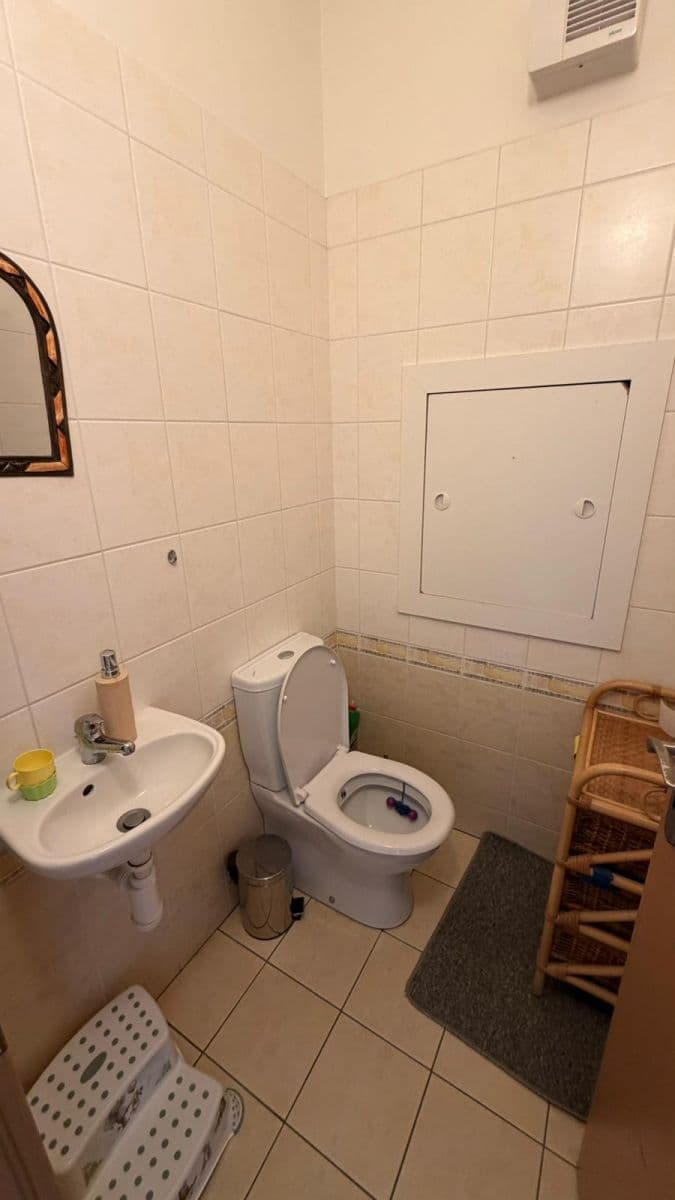 Prenájom bytu 3-izbový 85 m², Divišovská, Praha, Praha Prenájom bytu 3-izbový 85 m², Divišovská, Praha, Praha