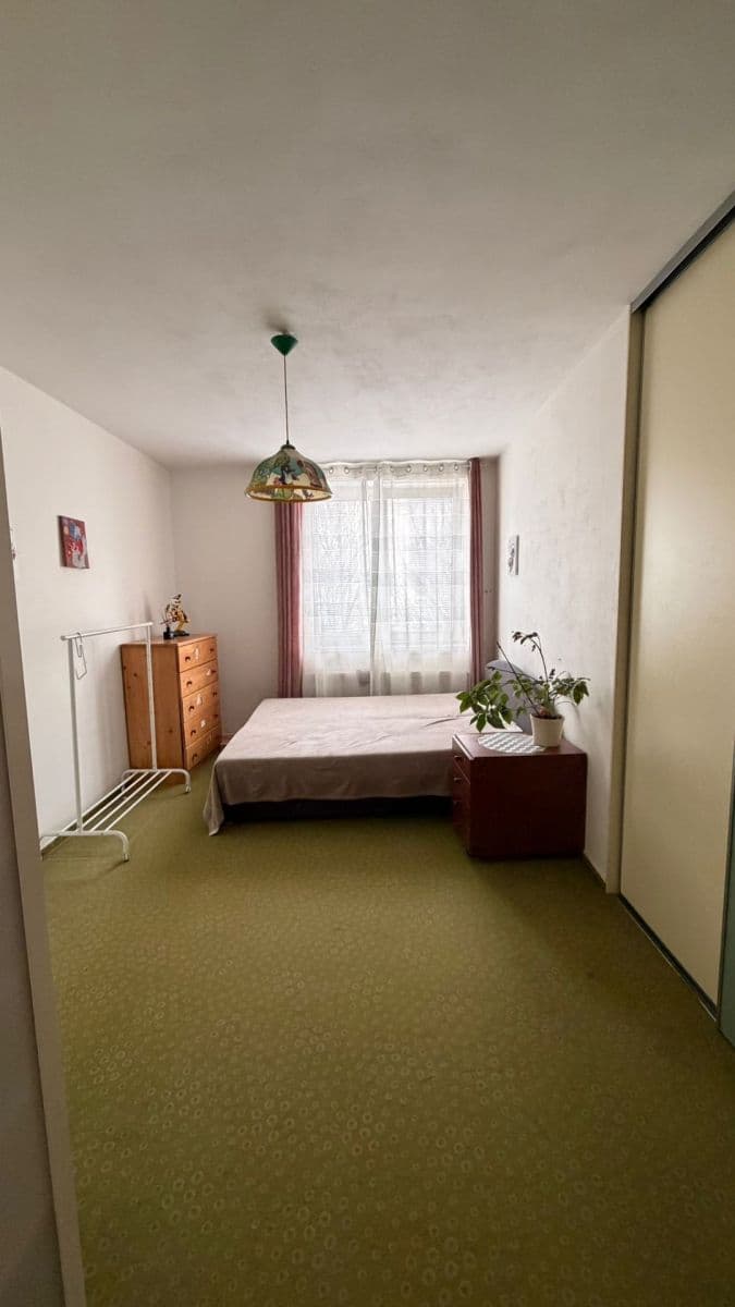Prenájom bytu 3-izbový 85 m², Divišovská, Praha, Praha Prenájom bytu 3-izbový 85 m², Divišovská, Praha, Praha