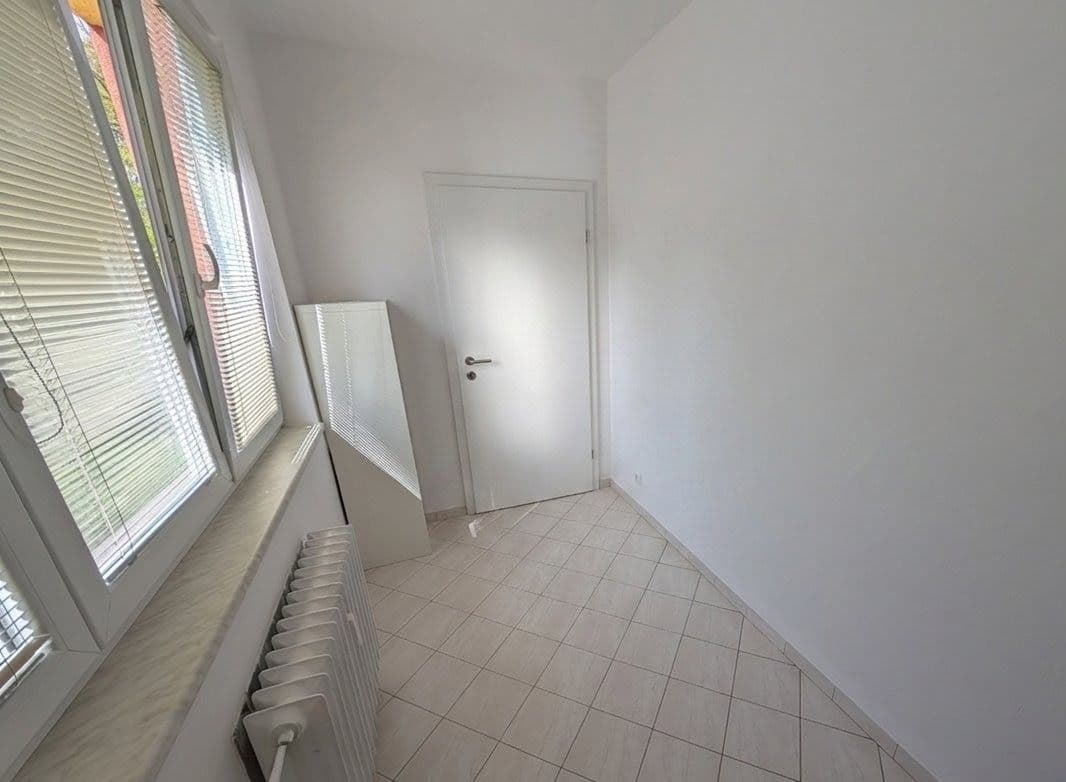 Prenájom bytu 4-izbový 69 m², Jasmínová, Ostrava, Moravskoslezský kraj Prenájom bytu 4-izbový 69 m², Jasmínová, Ostrava, Moravskoslezský kraj