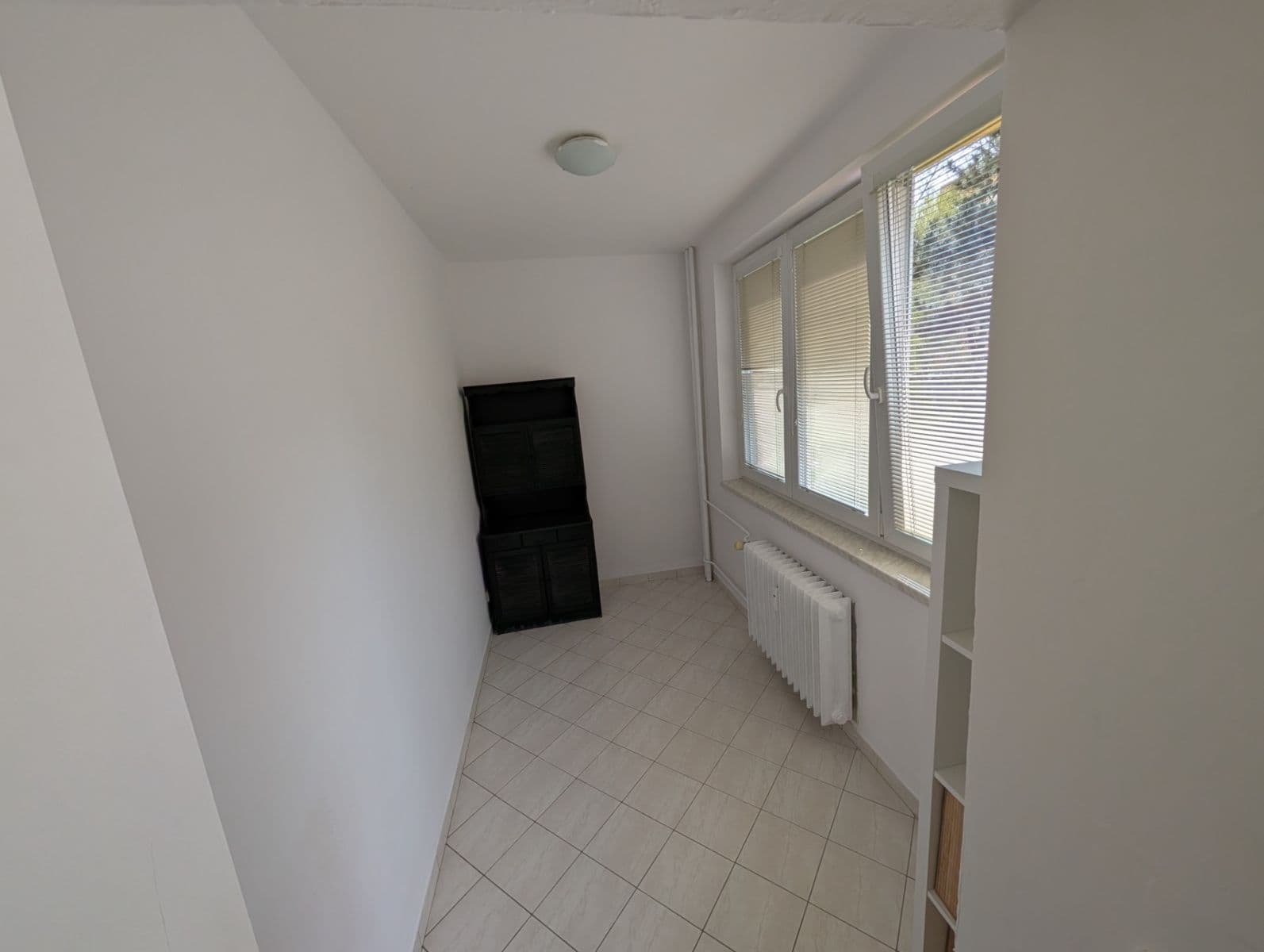 Prenájom bytu 4-izbový 69 m², Jasmínová, Ostrava, Moravskoslezský kraj Prenájom bytu 4-izbový 69 m², Jasmínová, Ostrava, Moravskoslezský kraj