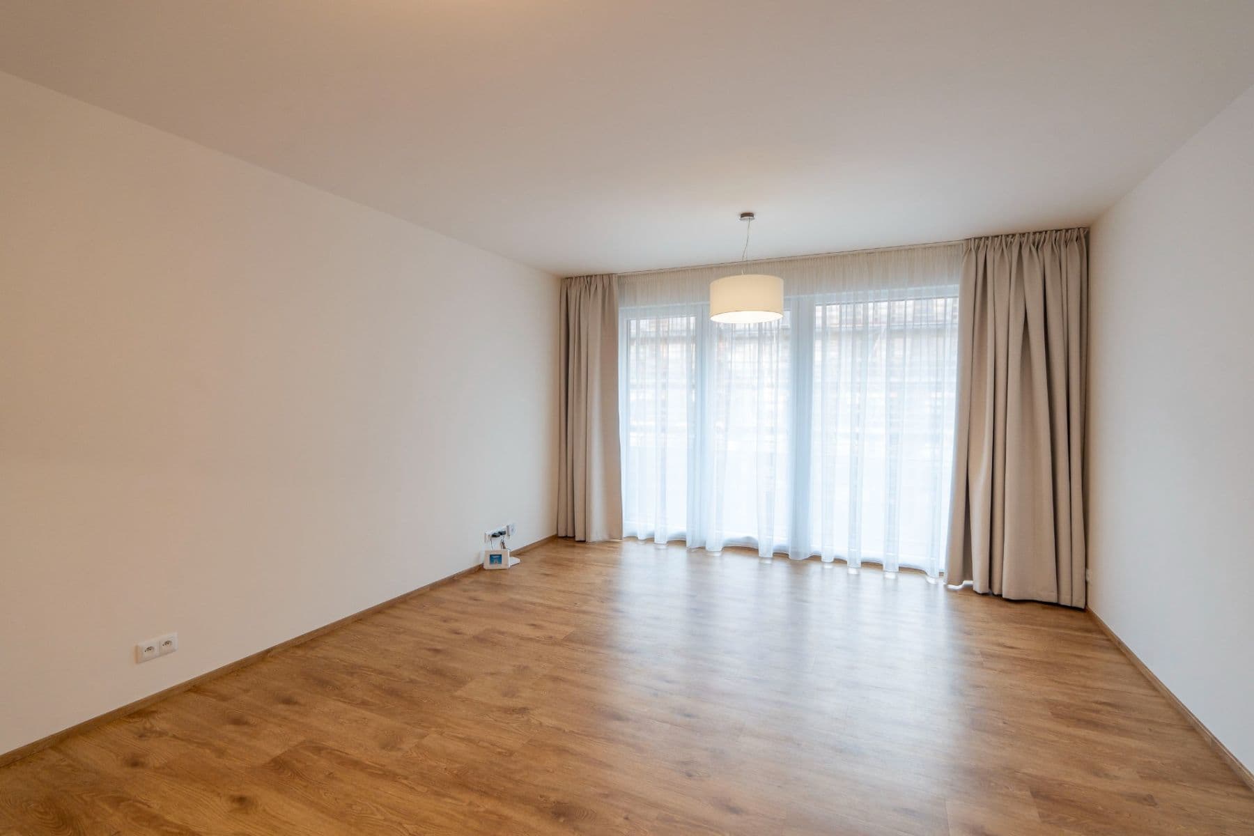 Prenájom bytu 1-izbový 37 m², Gerstelova, Praha, Praha Prenájom bytu 1-izbový 37 m², Gerstelova, Praha, Praha