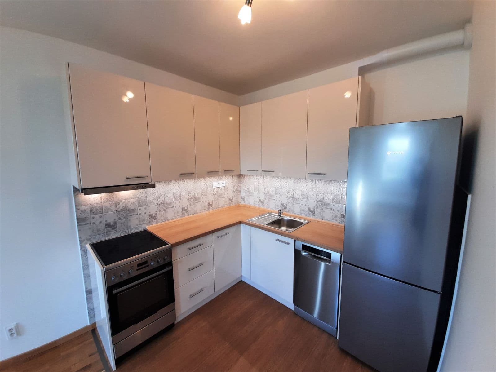 Prenájom bytu 2-izbový 56 m², Práčská, Praha, Praha Prenájom bytu 2-izbový 56 m², Práčská, Praha, Praha