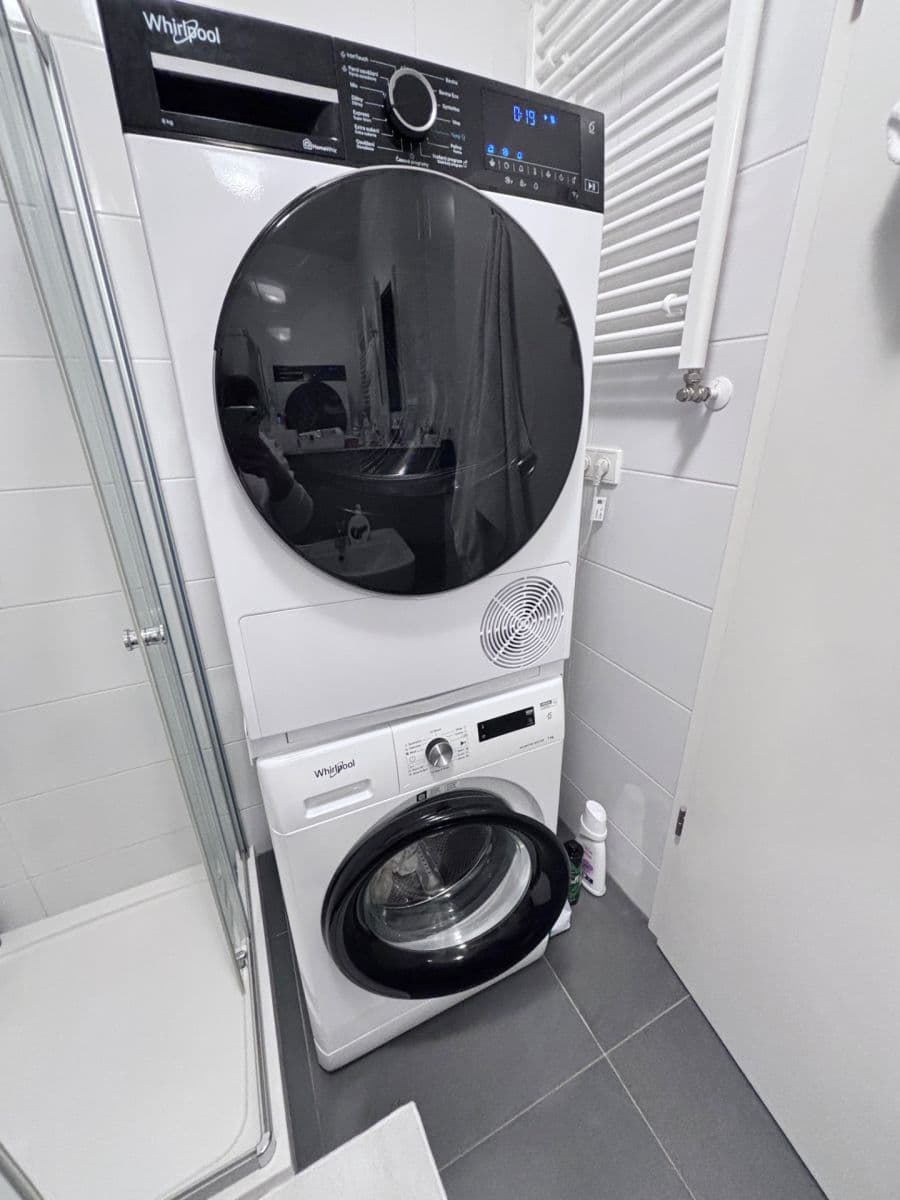 Prenájom bytu 1-izbový 24 m², Novovysočanská, Praha, Praha Prenájom bytu 1-izbový 24 m², Novovysočanská, Praha, Praha