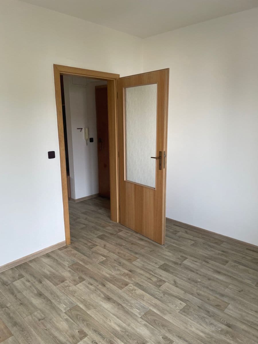Prenájom bytu 2-izbový 34 m², Mezi Domky, Praha, Praha Prenájom bytu 2-izbový 34 m², Mezi Domky, Praha, Praha