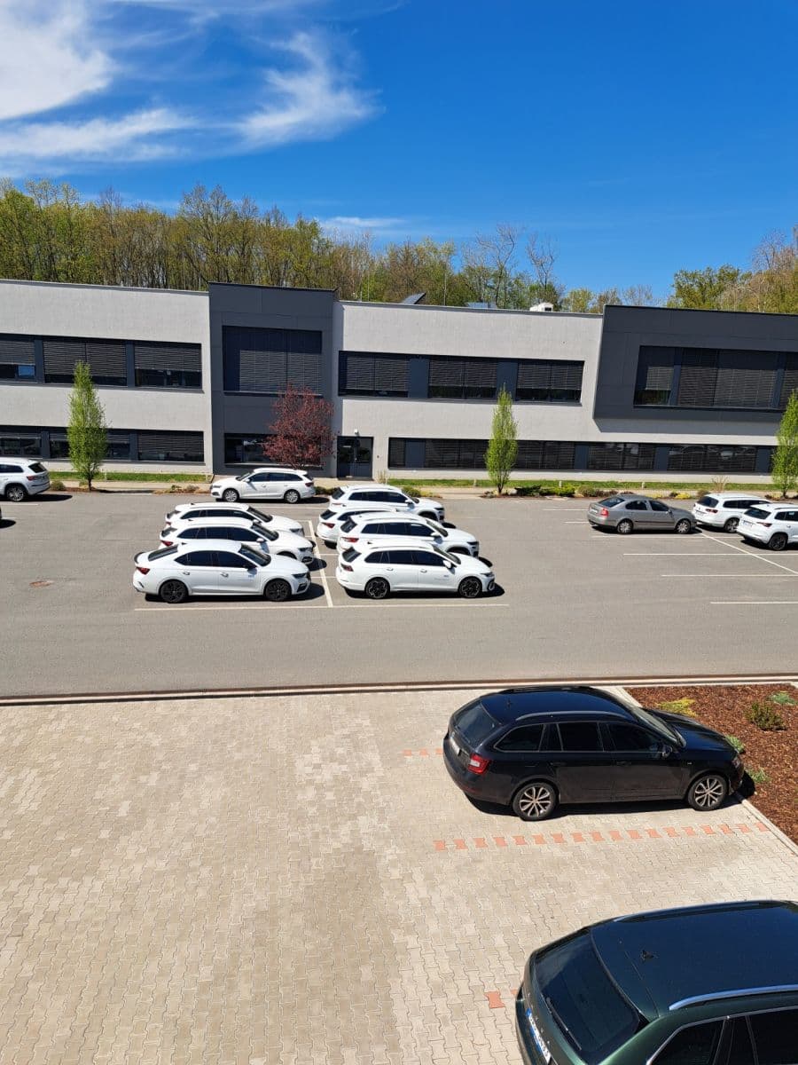 Prenájom kancelárie 272 m², Nádražní, Pardubice, Pardubický kraj Prenájom kancelárie 272 m², Nádražní, Pardubice, Pardubický kraj
