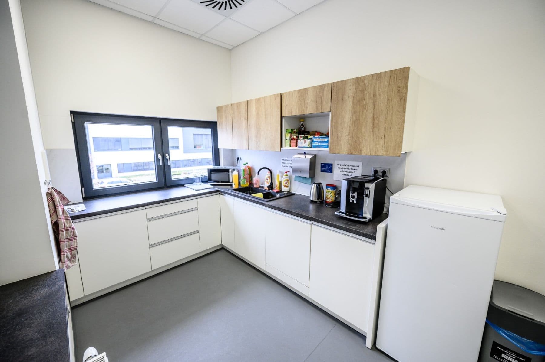 Prenájom kancelárie 272 m², Nádražní, Pardubice, Pardubický kraj Prenájom kancelárie 272 m², Nádražní, Pardubice, Pardubický kraj