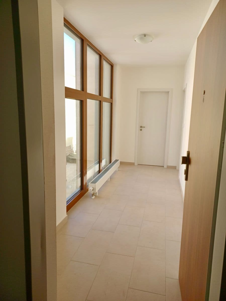 Prenájom bytu 3-izbový 70 m², Tovární, Plzeň, Plzeňský kraj Prenájom bytu 3-izbový 70 m², Tovární, Plzeň, Plzeňský kraj