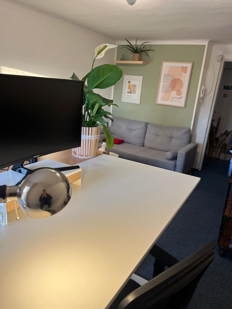 Prenájom nebytového priestoru 18 m², Hornokrčská, Praha, Praha Prenájom nebytového priestoru 18 m², Hornokrčská, Praha, Praha