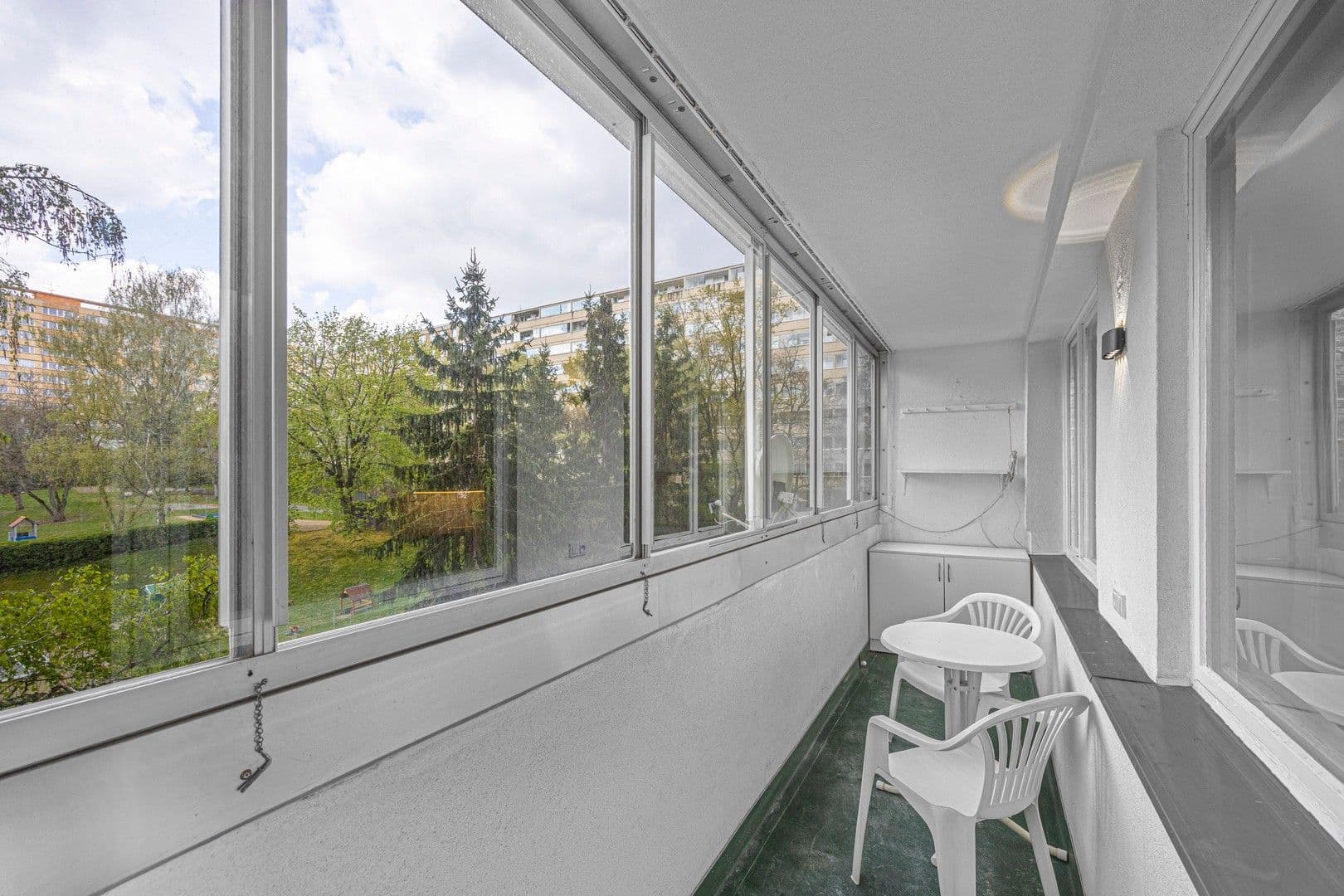 Prenájom bytu 3-izbový 61 m², Zálesí, Praha, Praha Prenájom bytu 3-izbový 61 m², Zálesí, Praha, Praha