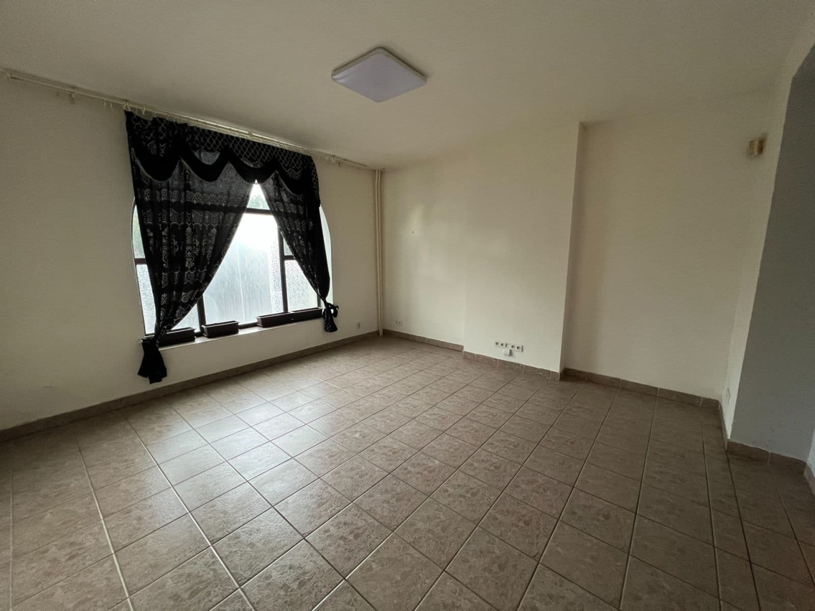 Prenájom bytu 1-izbový 42 m², Drážďanská, Ústí nad Labem, Ústecký kraj Prenájom bytu 1-izbový 42 m², Drážďanská, Ústí nad Labem, Ústecký kraj