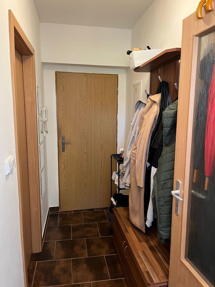 Prenájom bytu 1-izbový 41 m², Husova, Pardubice, Pardubický kraj Prenájom bytu 1-izbový 41 m², Husova, Pardubice, Pardubický kraj