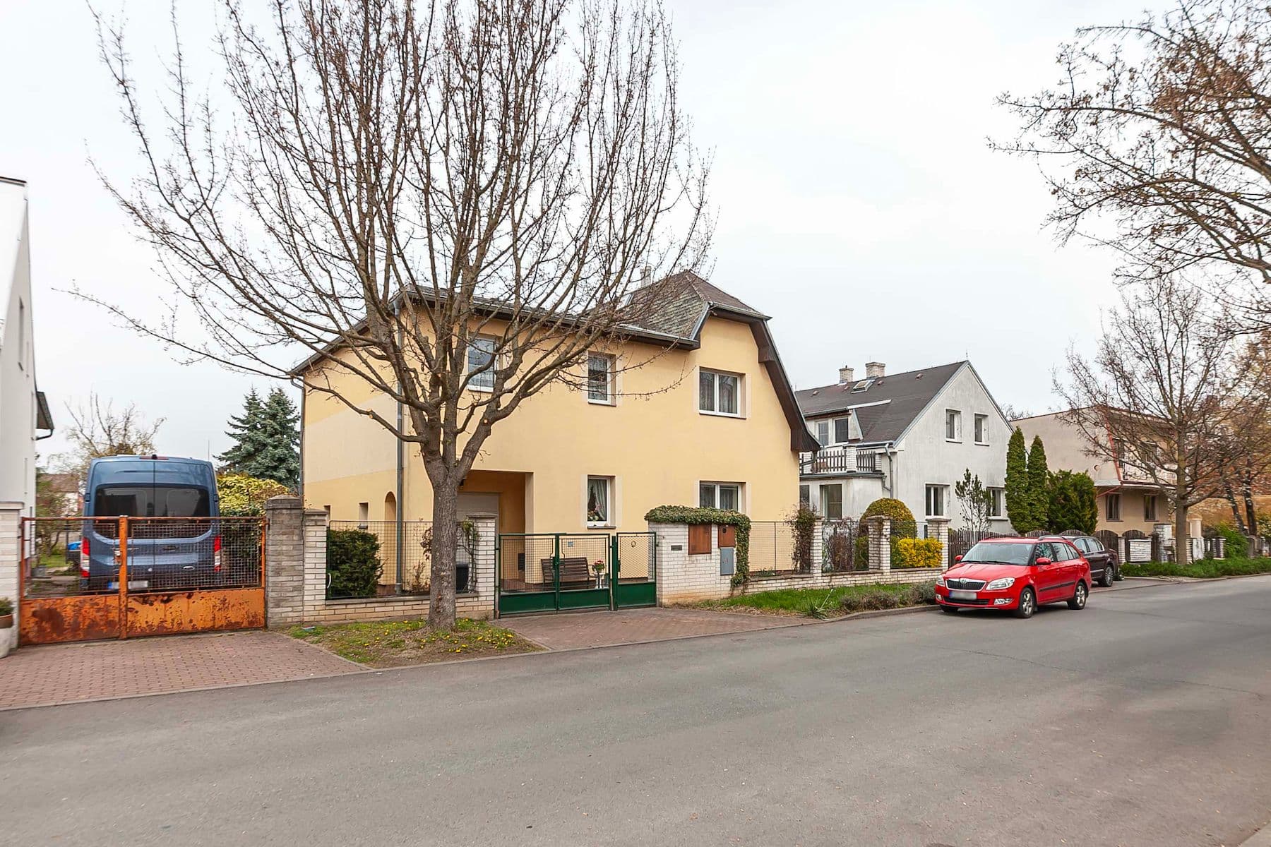 Predaj domu 158 m², pozemek 822 m², Třtinová, Praha, Praha Predaj domu 158 m², pozemek 822 m², Třtinová, Praha, Praha