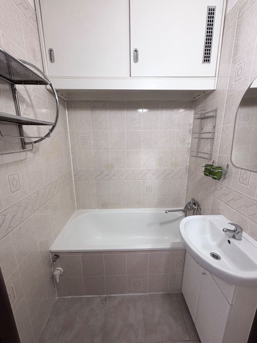 Prenájom bytu 2-izbový 56 m², Kašparova, Karviná, Moravskoslezský kraj Prenájom bytu 2-izbový 56 m², Kašparova, Karviná, Moravskoslezský kraj