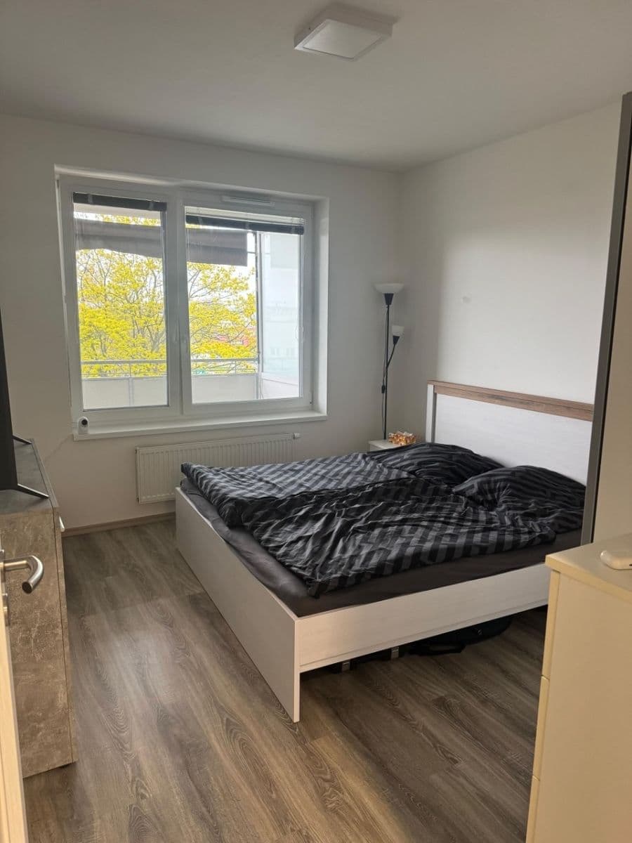 Prenájom bytu 2-izbový 67 m², Tovární, Olomouc, Olomoucký kraj Prenájom bytu 2-izbový 67 m², Tovární, Olomouc, Olomoucký kraj