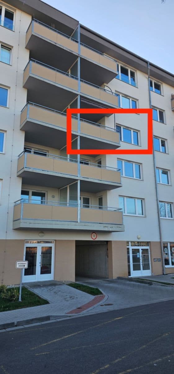 Prenájom bytu 2-izbový 67 m², Tovární, Olomouc, Olomoucký kraj Prenájom bytu 2-izbový 67 m², Tovární, Olomouc, Olomoucký kraj