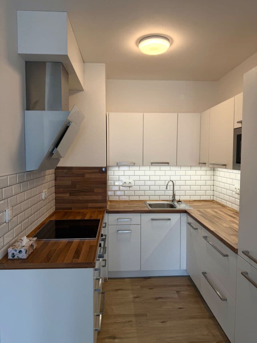 Prenájom bytu 2-izbový 49 m², Fojtova, Praha, Praha Prenájom bytu 2-izbový 49 m², Fojtova, Praha, Praha