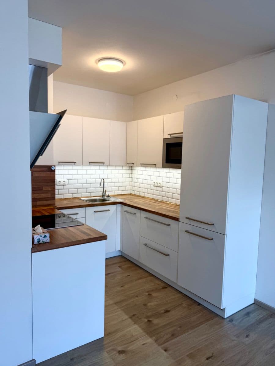 Prenájom bytu 2-izbový 49 m², Fojtova, Praha, Praha Prenájom bytu 2-izbový 49 m², Fojtova, Praha, Praha