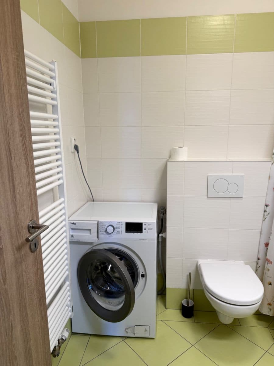 Prenájom bytu 2-izbový 49 m², Fojtova, Praha, Praha Prenájom bytu 2-izbový 49 m², Fojtova, Praha, Praha