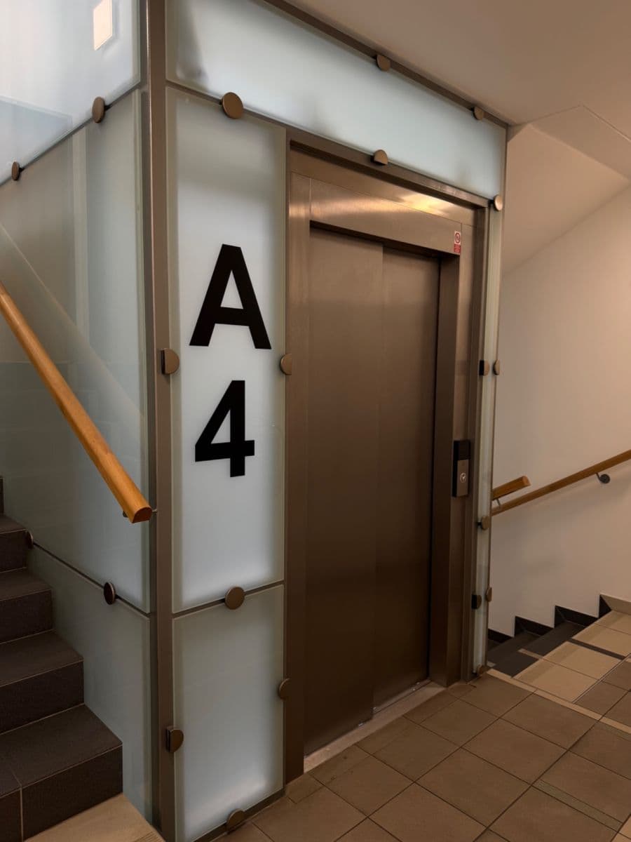 Prenájom bytu 2-izbový 49 m², Fojtova, Praha, Praha Prenájom bytu 2-izbový 49 m², Fojtova, Praha, Praha