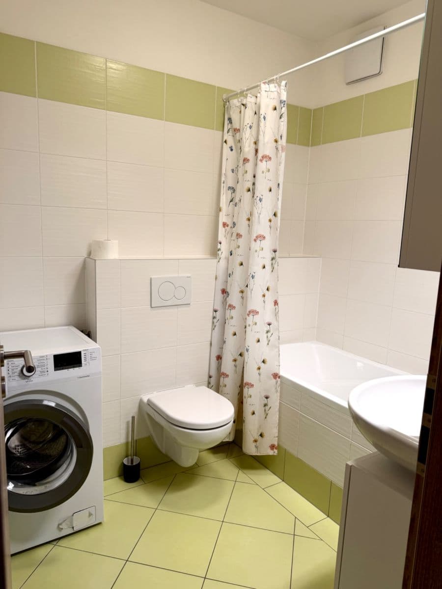 Prenájom bytu 2-izbový 49 m², Fojtova, Praha, Praha Prenájom bytu 2-izbový 49 m², Fojtova, Praha, Praha