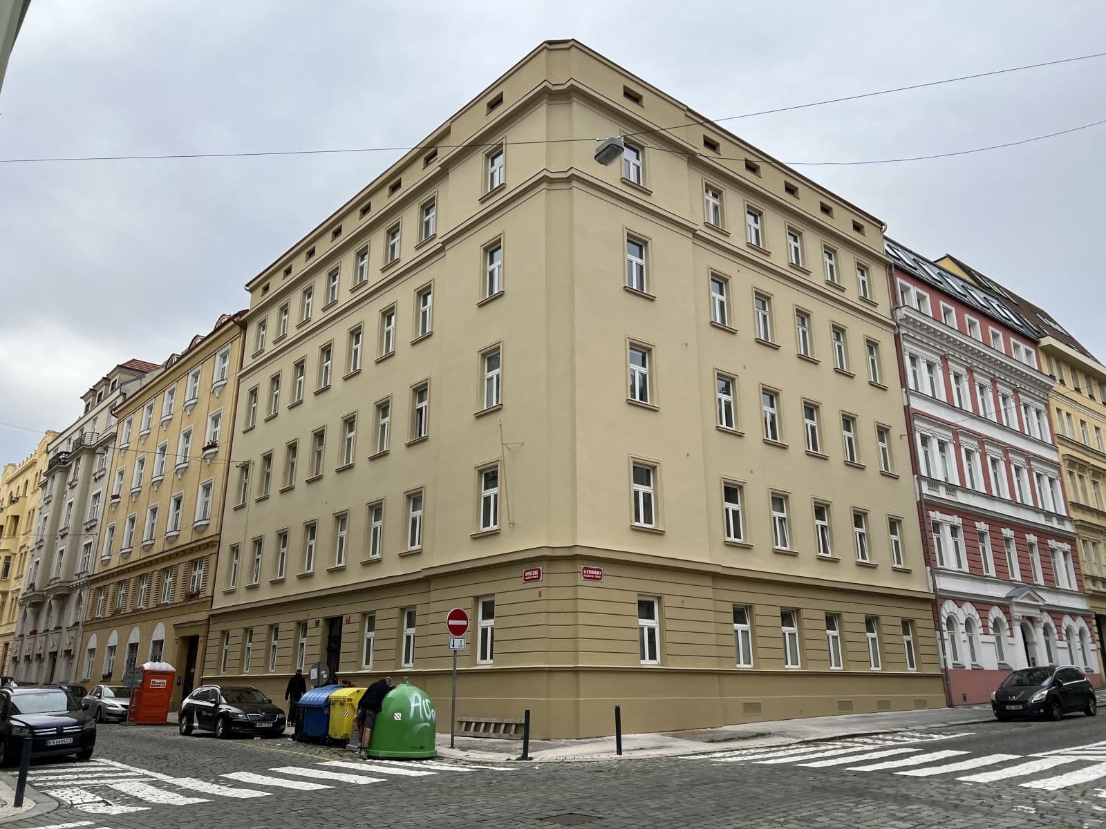 Prenájom bytu 1-izbový 40 m², Umělecká, Praha, Praha Prenájom bytu 1-izbový 40 m², Umělecká, Praha, Praha