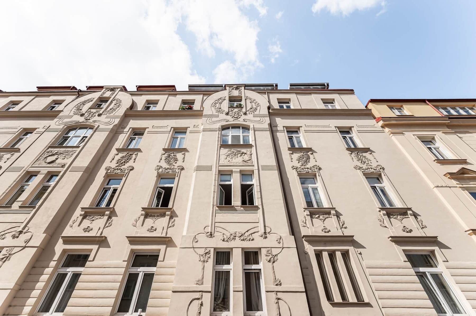 Prenájom bytu 4-izbový 118 m², V Zahradách, Praha, Praha Prenájom bytu 4-izbový 118 m², V Zahradách, Praha, Praha