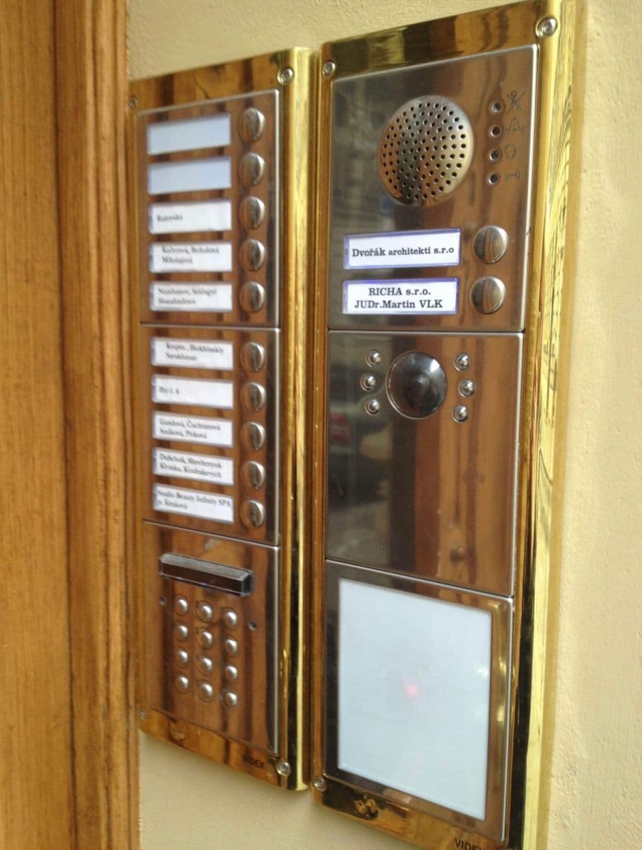 Prenájom nebytového priestoru 15 m², Ve Smečkách, Praha, Praha Prenájom nebytového priestoru 15 m², Ve Smečkách, Praha, Praha