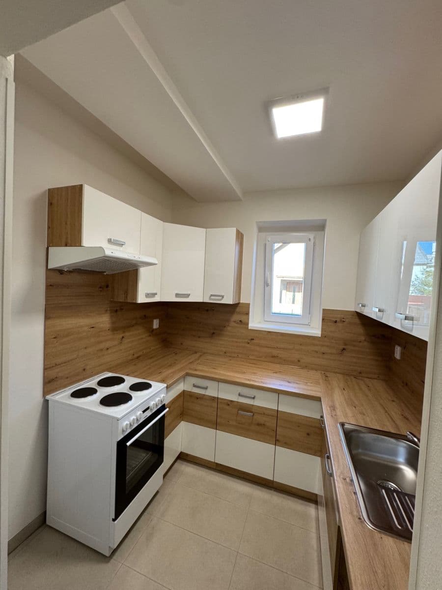 Prenájom bytu 4-izbový 94 m², U Krčské vodárny, Praha, Praha Prenájom bytu 4-izbový 94 m², U Krčské vodárny, Praha, Praha