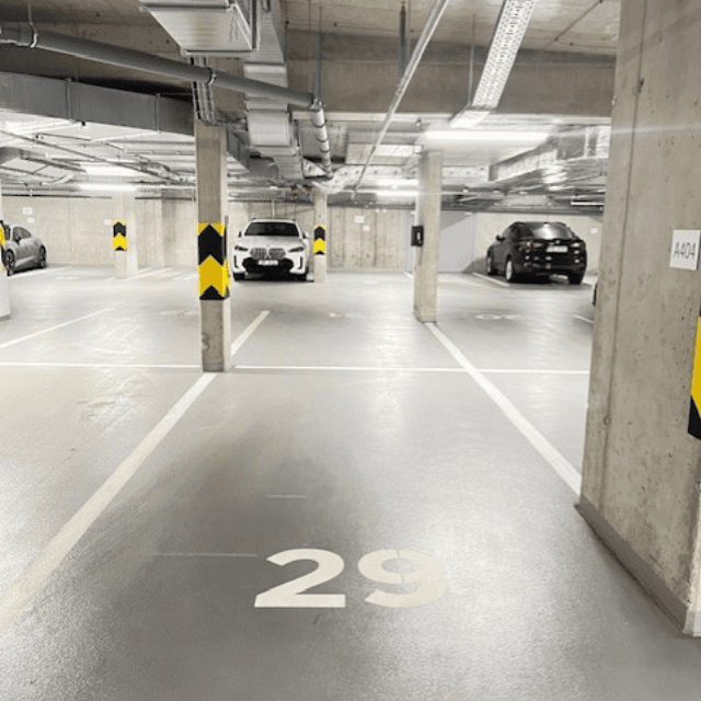 Prenájom garáže 13 m², Křižíkova, Praha, Praha Prenájom garáže 13 m², Křižíkova, Praha, Praha