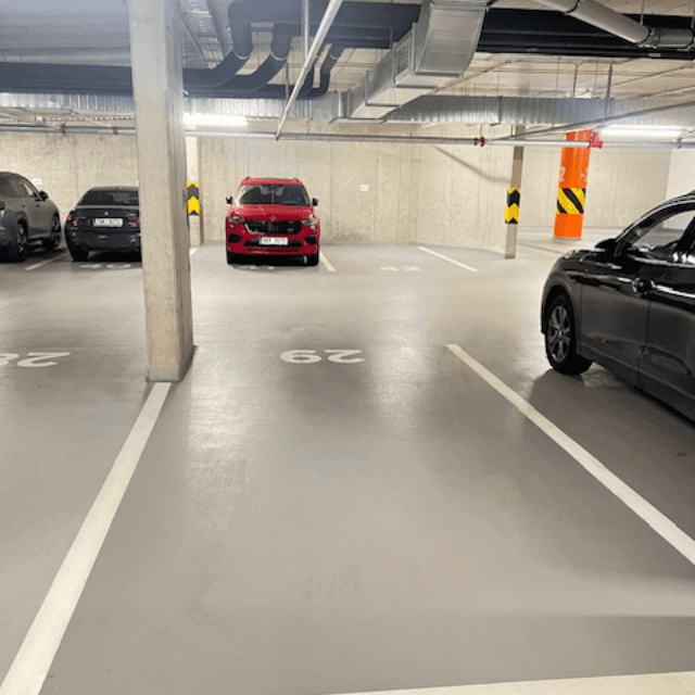 Prenájom garáže 13 m², Křižíkova, Praha, Praha Prenájom garáže 13 m², Křižíkova, Praha, Praha