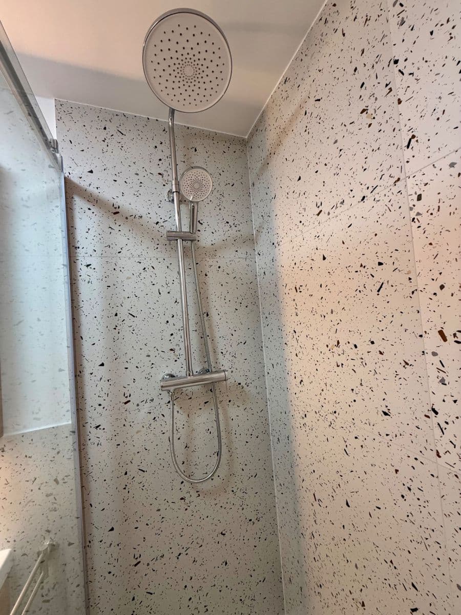 Prenájom bytu 3-izbový 56 m², Hodonínská, Praha, Praha Prenájom bytu 3-izbový 56 m², Hodonínská, Praha, Praha