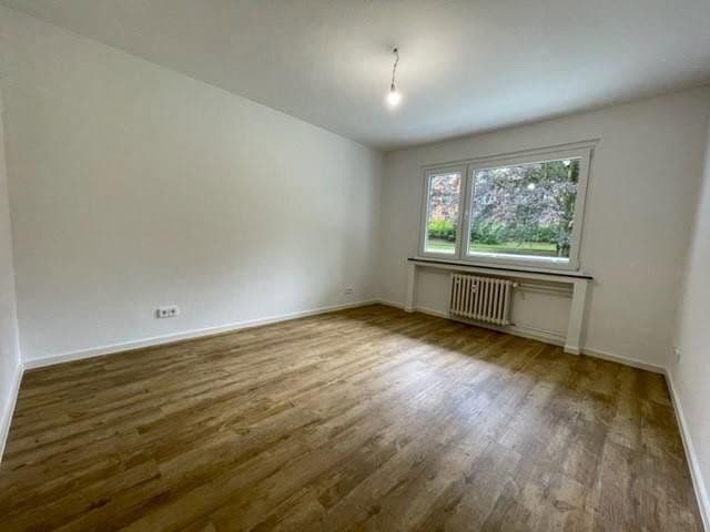 Prenájom bytu 3-izbový 77 m², Pestalozzistr., Mülheim, Severné Porýnie - Westfálsko Prenájom bytu 3-izbový 77 m², Pestalozzistr., Mülheim, Severné Porýnie - Westfálsko