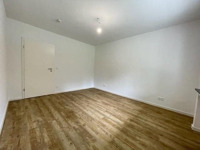 Prenájom bytu 3-izbový 77 m², Pestalozzistr., Mülheim, Severné Porýnie - Westfálsko Prenájom bytu 3-izbový 77 m², Pestalozzistr., Mülheim, Severné Porýnie - Westfálsko